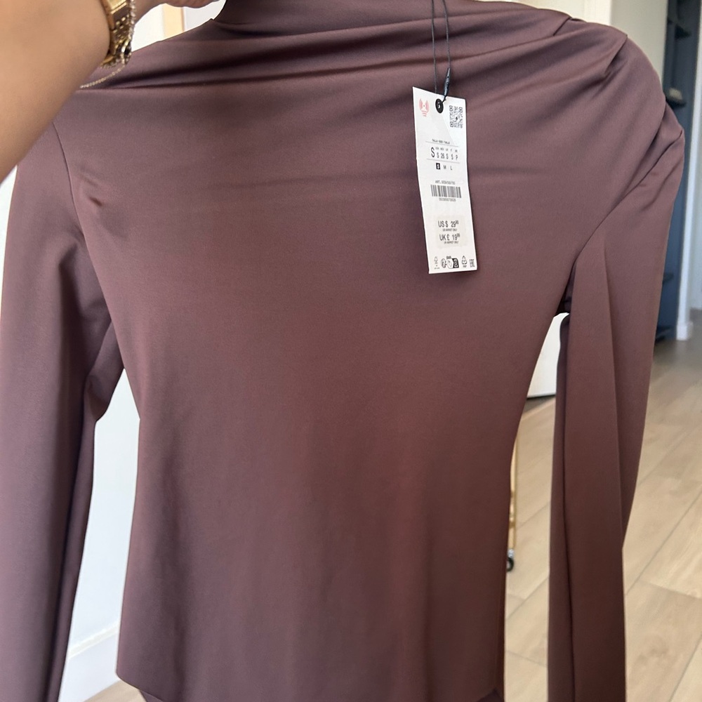 Elegant Brown Long Sleeve bodysuit size small new with tags turtleneck